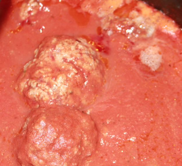 How to Make Homemade Meatballs