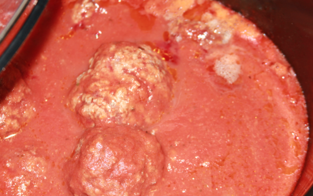 How to Make Homemade Meatballs