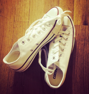 Converse Chuck Taylor All Star - 5 Ways to Wear - Stylish Life for Moms