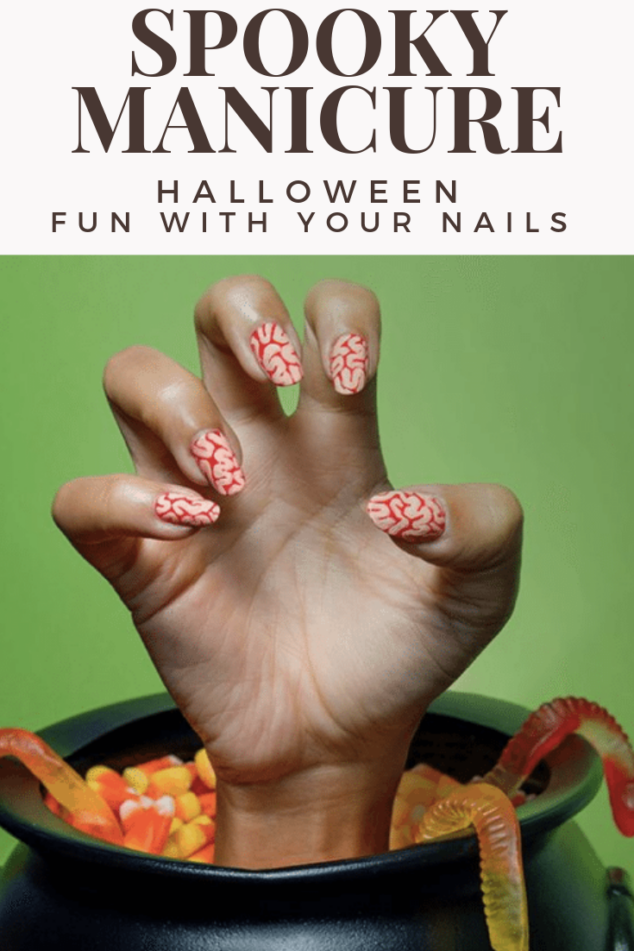 sppoky Manicure Ideas for Halloween