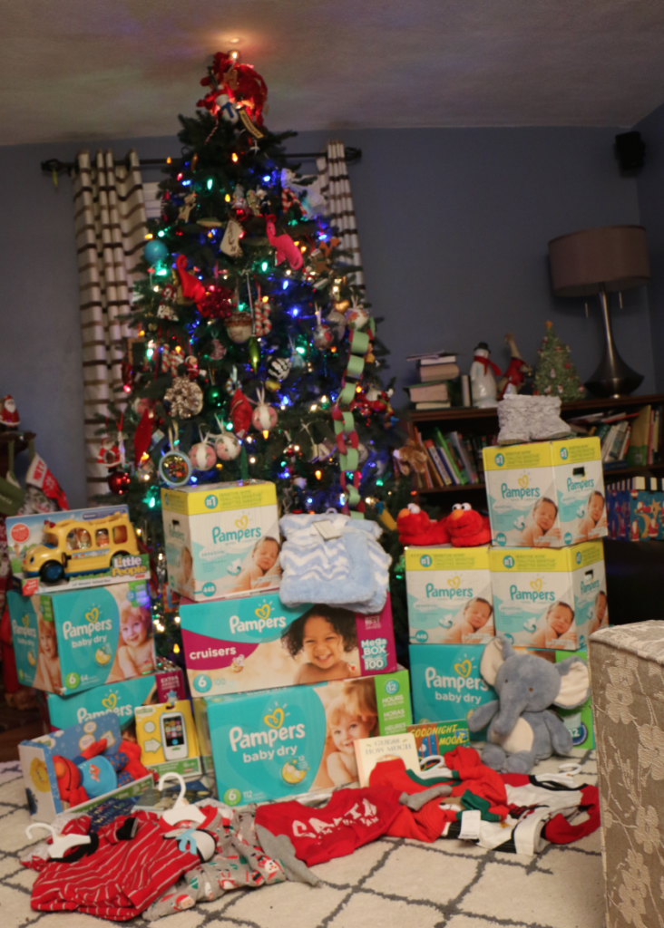 Pampers is Giving Back for the Holidays #PampersGivesBack - Stylish