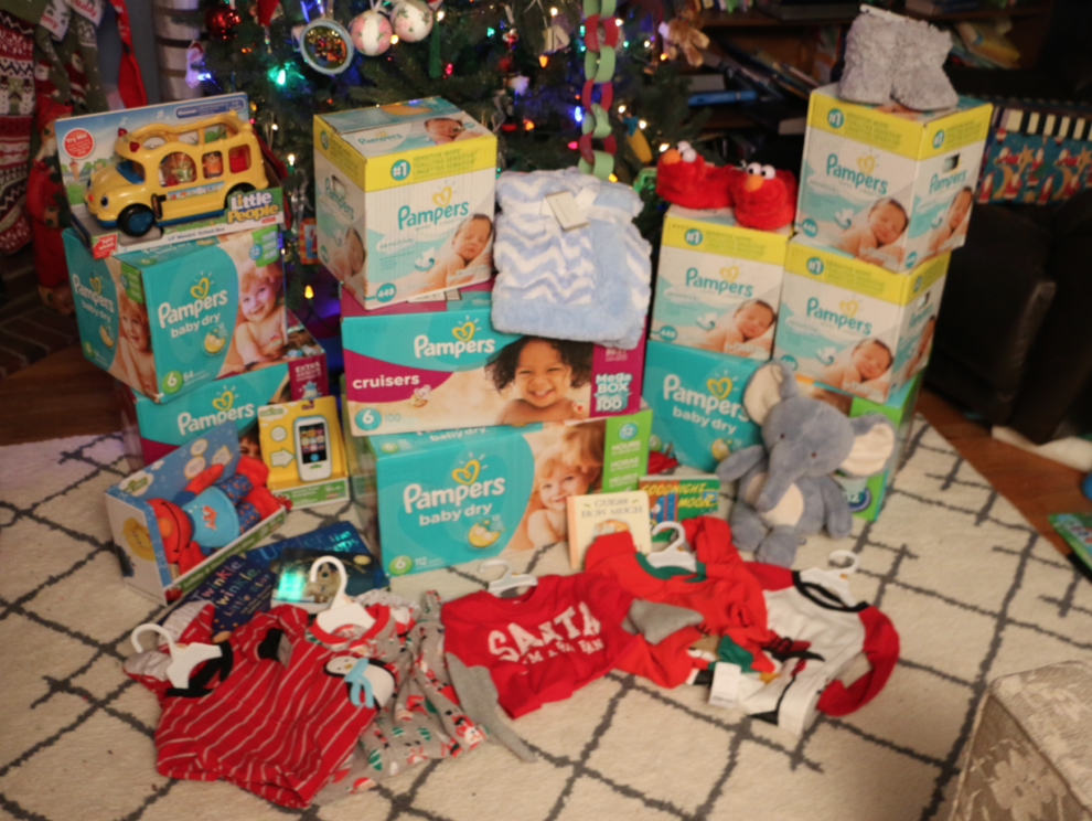 Pampers is Giving Back for the Holidays #PampersGivesBack - Stylish ...