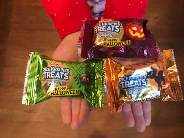 The Halloween packaging on these Rice Krispies Treats are so much fun. 