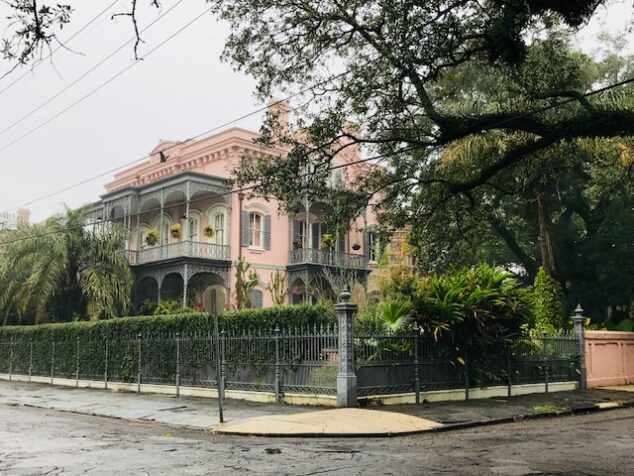 Walking Tour of Old Mansions