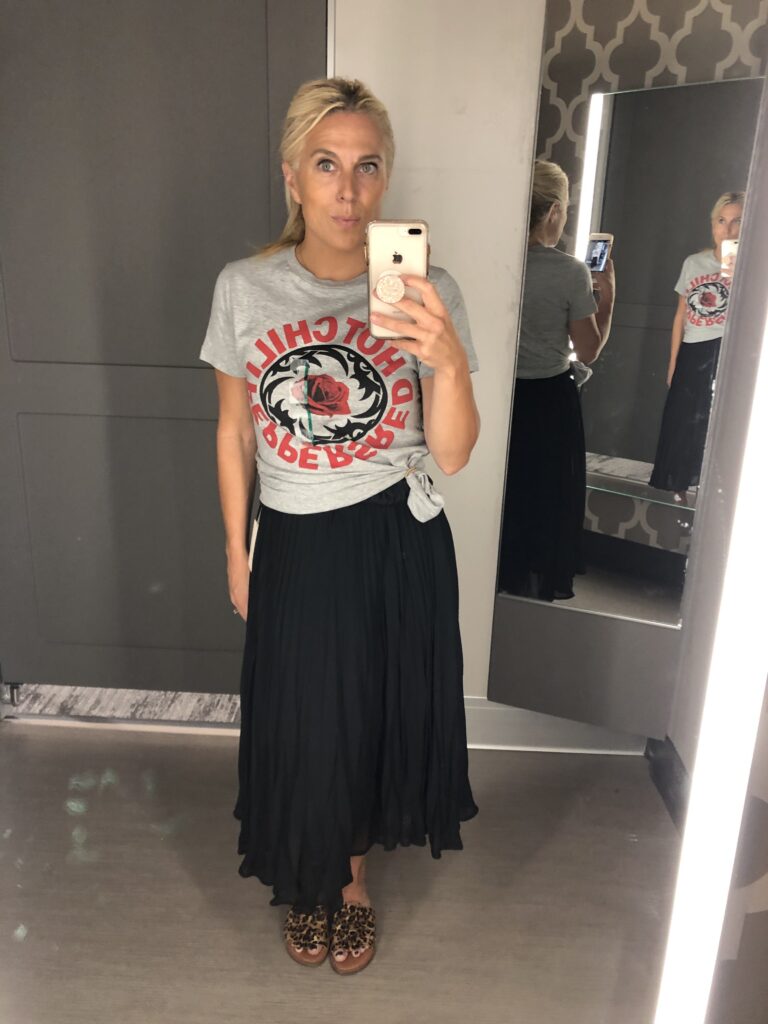 Halloween Outfits: How to Dress for Halloween without a Costume ...