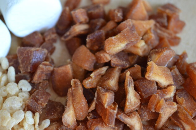 Apple Pie Rice Cereal Treats