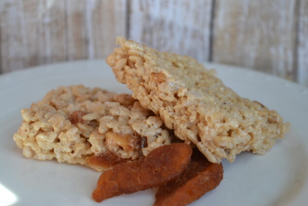 Apple Pie Rice Cereal Treats