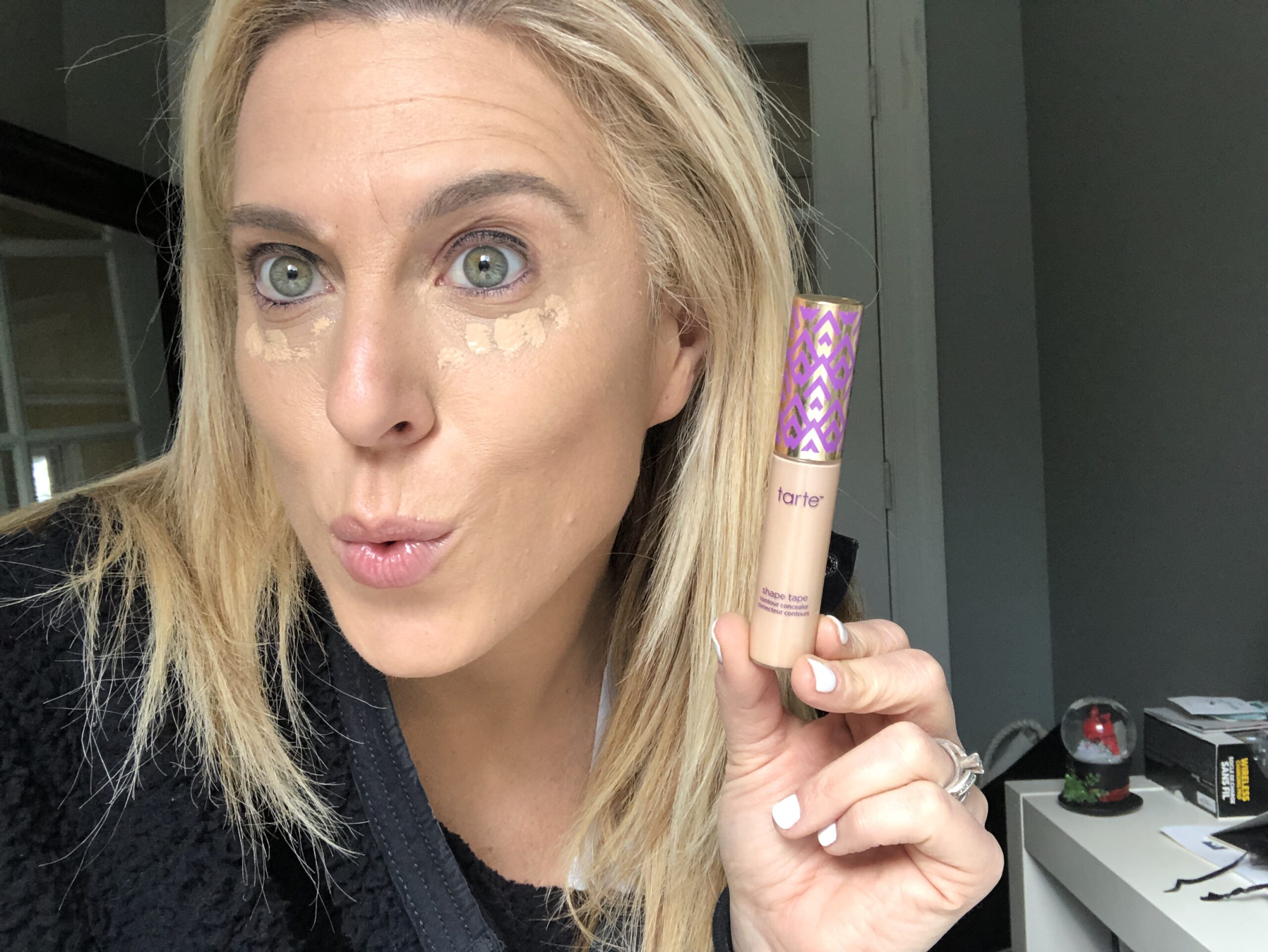 Shining Displacement mord tarte Shape Tape Concealer Review - Stylish Life for Moms