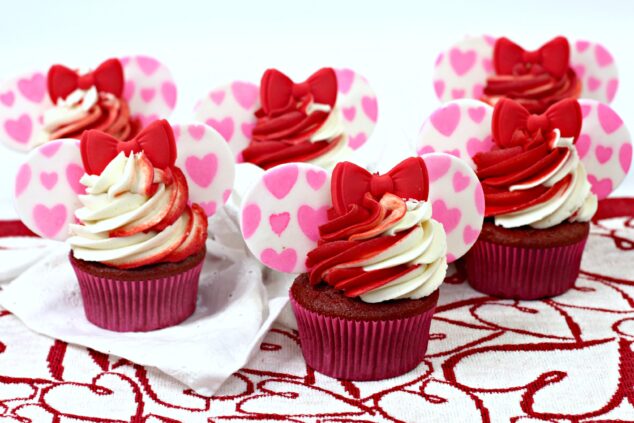 Minnie Mouse Cupcakes for Valentine's Day