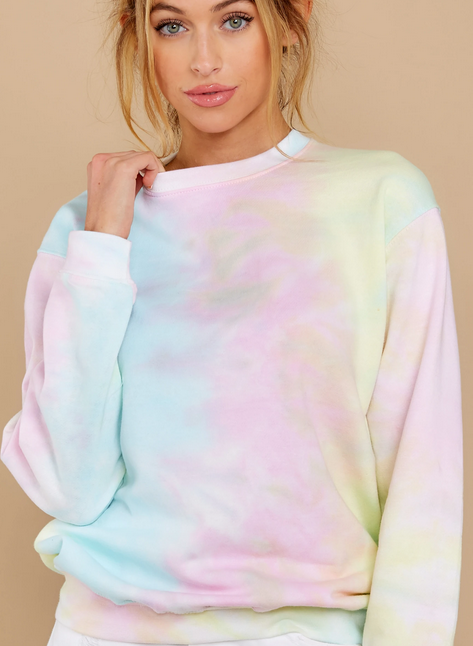 Tie Dye Crew Neck Sweatshirt - 10 Under $60 - Stylish Life for Moms