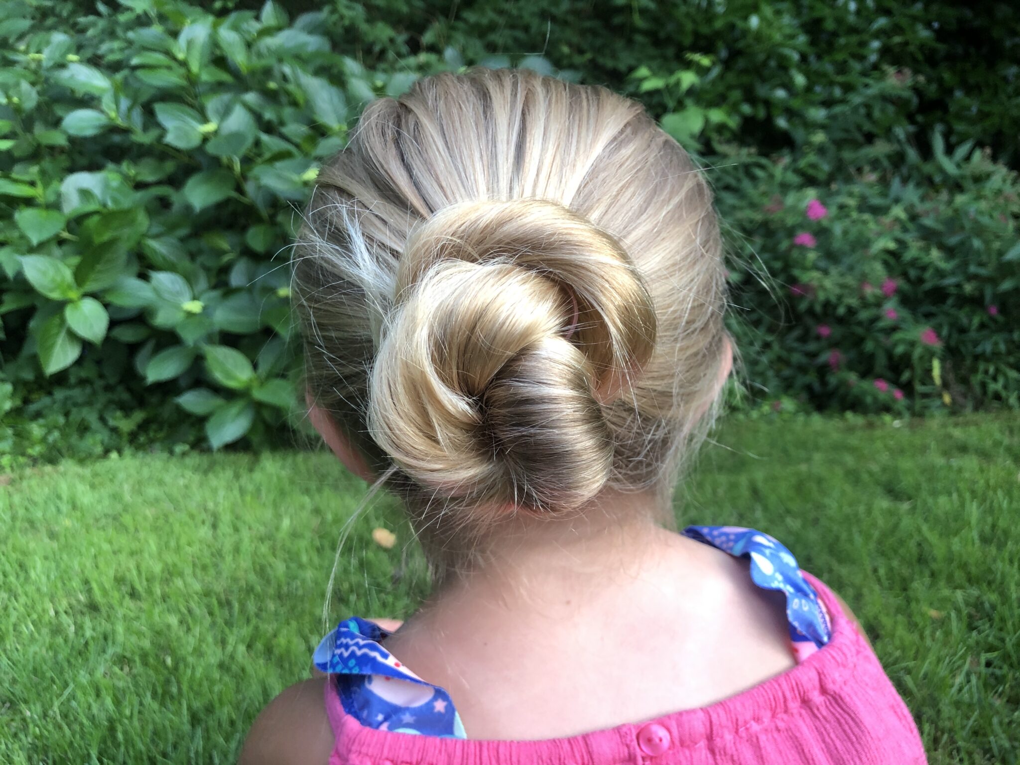 5 Easy Bun Hairstyles for Girls Stylish Life for Moms