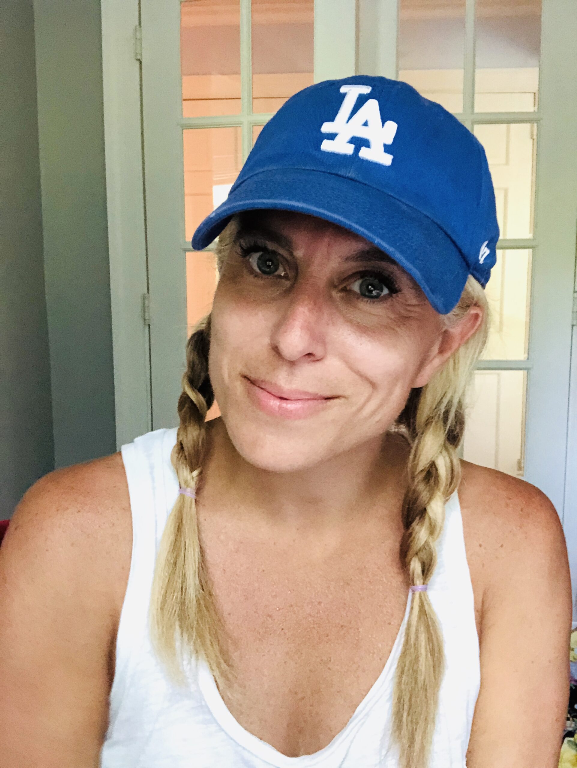 How to Wear a Baseball Hat with Long Hair Stylish Life for Moms