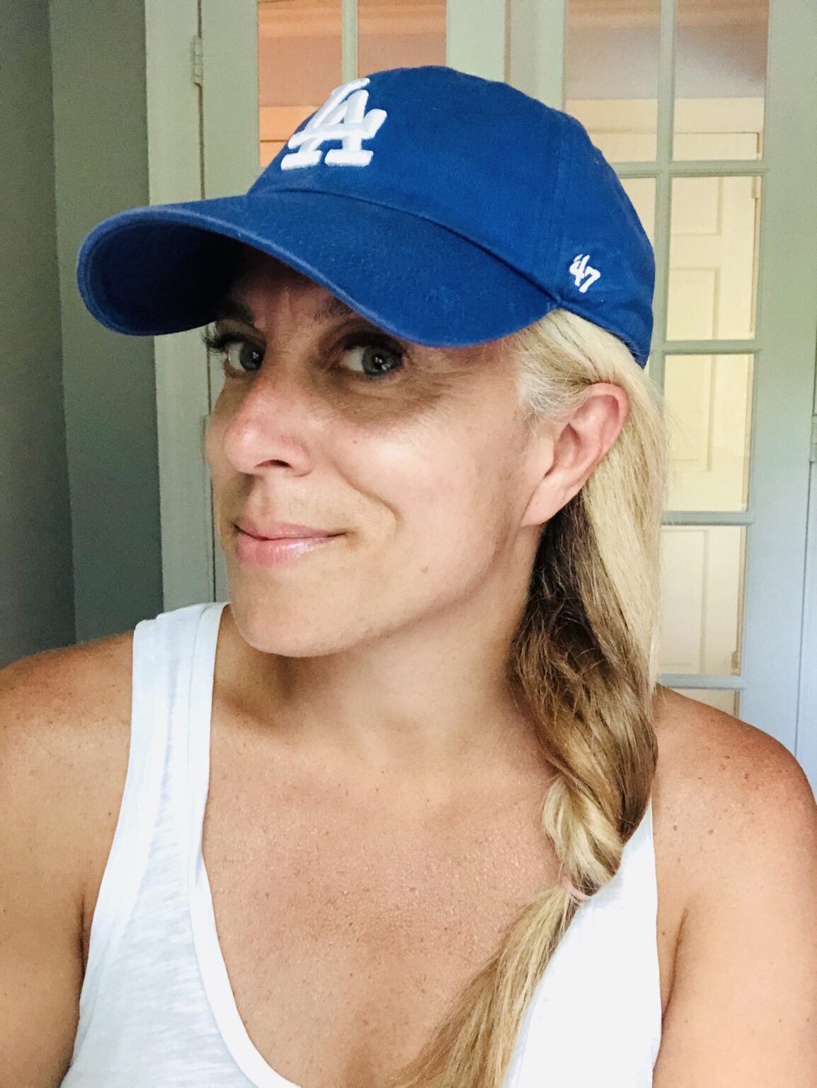 How to Wear a Baseball Hat with Long Hair Stylish Life for Moms