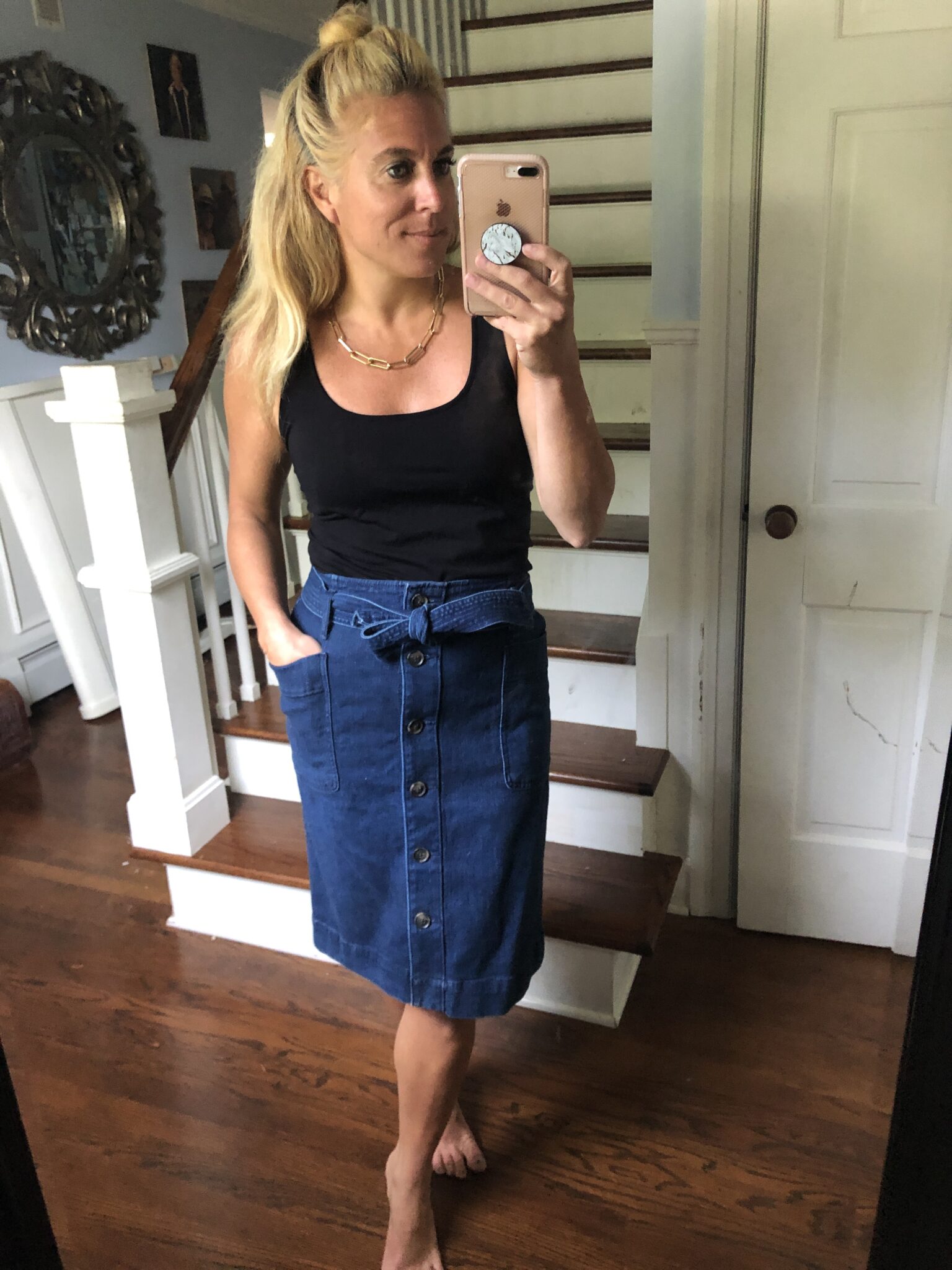 What to Wear with Long Skirts - Stylish Life for Moms