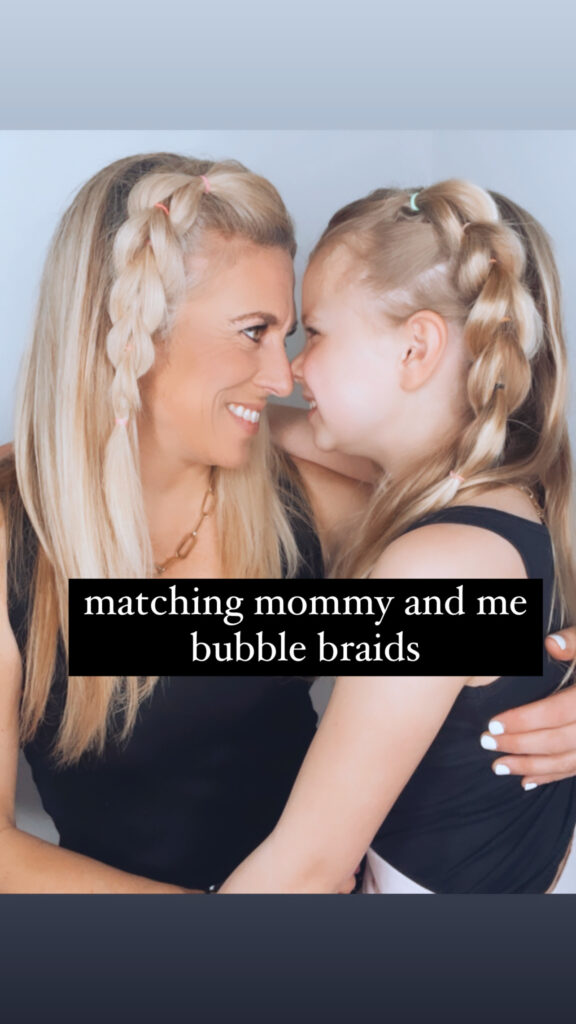 mother and daughter matching hairstyles