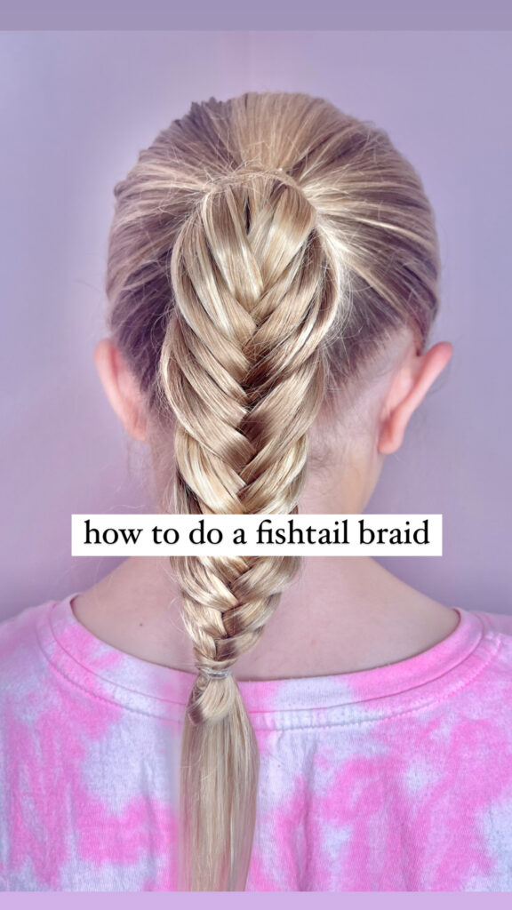 Tutorial of making a fresh fishtail braid hairstyle