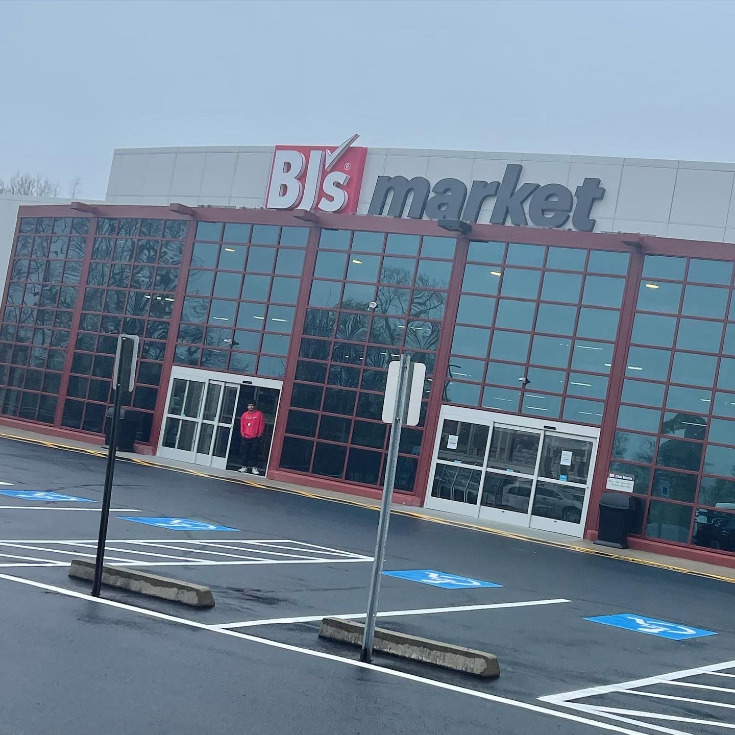 BJ's market GRAND OPENING in Warwick, RI! Stylish Life for Moms