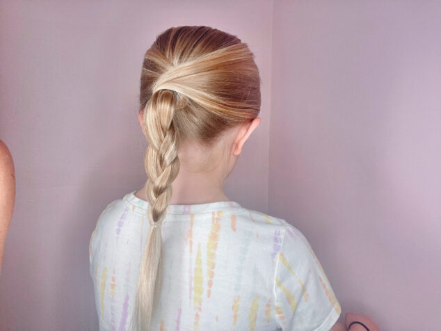 Cute and Easy Ponytail