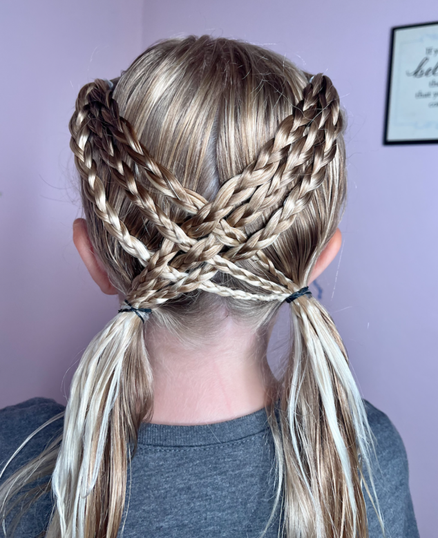 Cute Braid Hairstyle for Back to School 