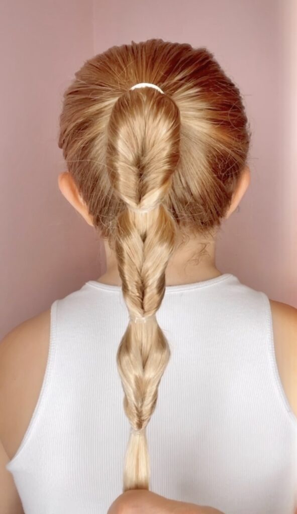 topsy tail hairstyle